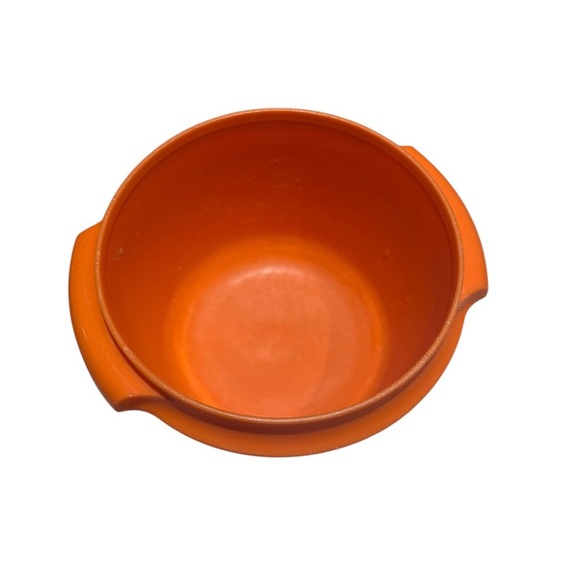 Two Vintage Tupperware Bowls! - Picture 2 of 7